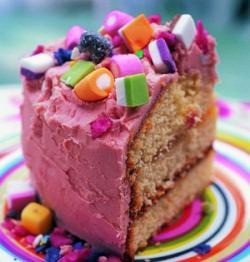 pink cake slice (250x262)